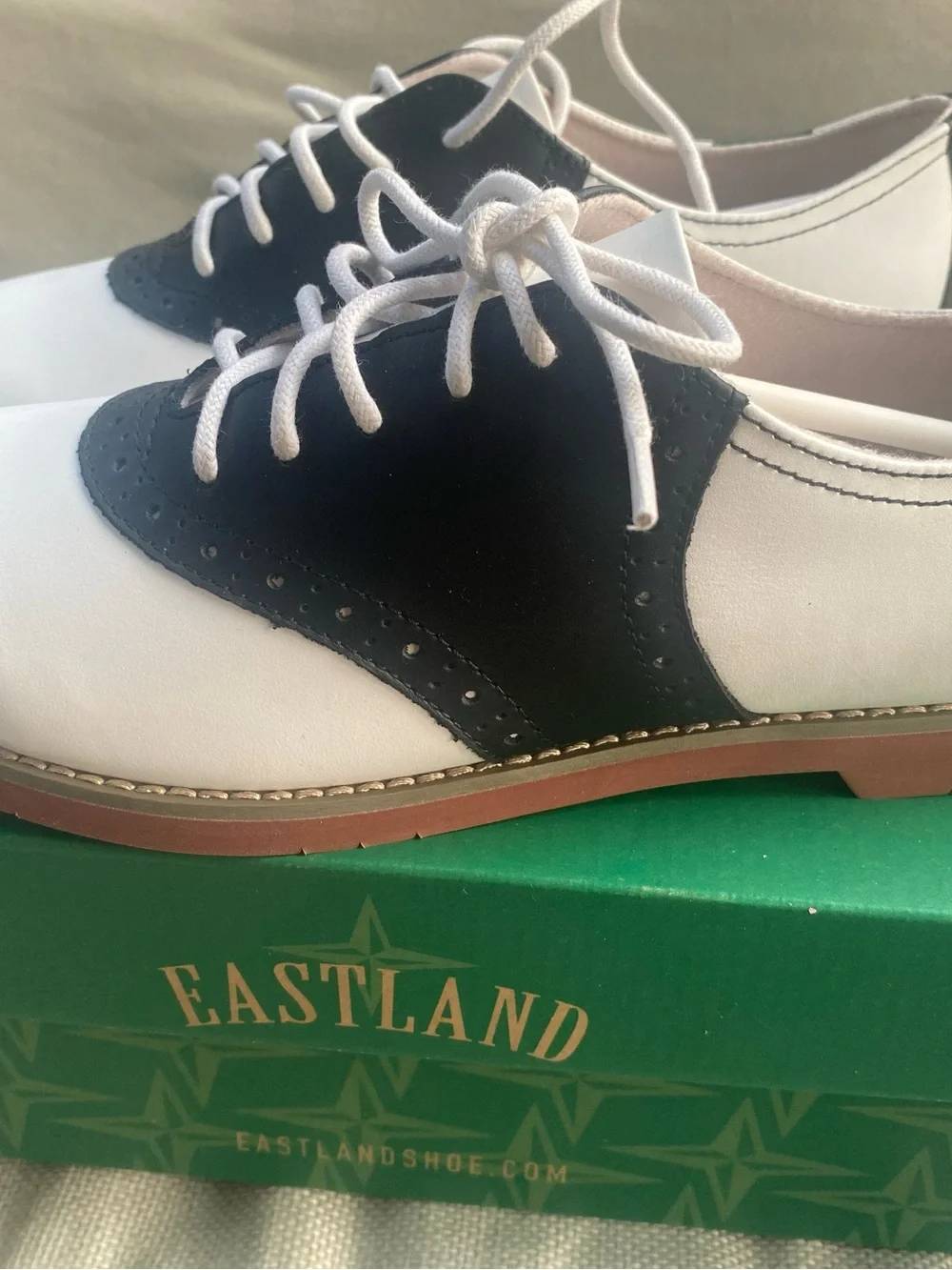 Eastland classic two